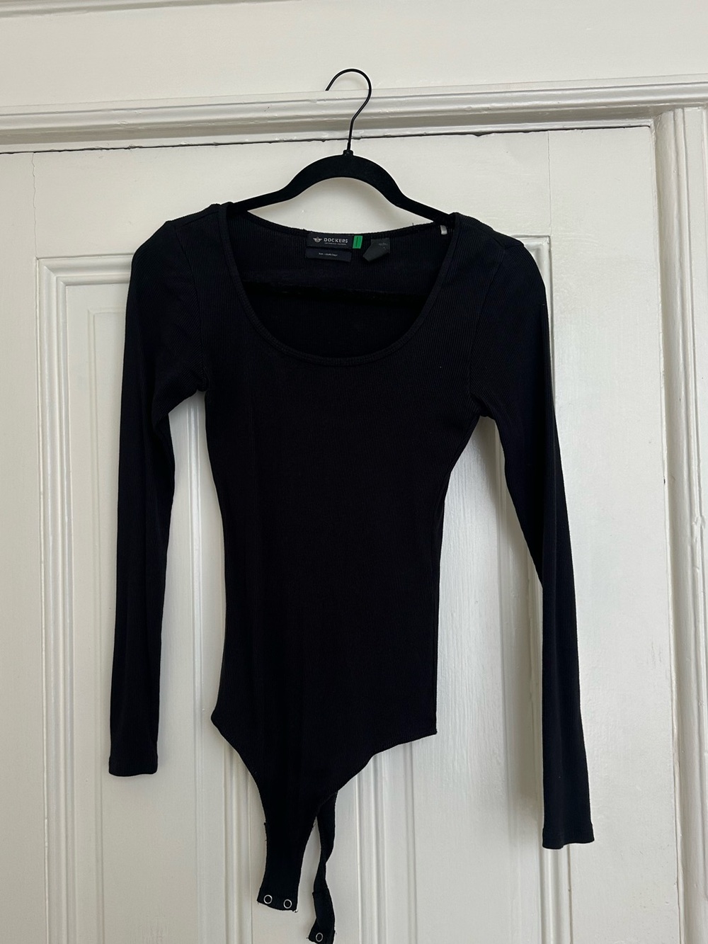 Dockers Ribbed Black Long-Sleeve Scoop Neck Bodysuit